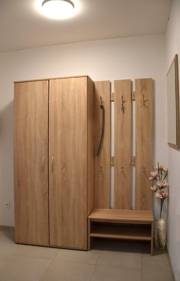 Apartament Elemir Bešeňová Zewnętrze zdjęcie