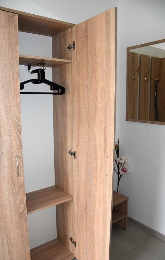 Apartament Elemir Bešeňová Zewnętrze zdjęcie
