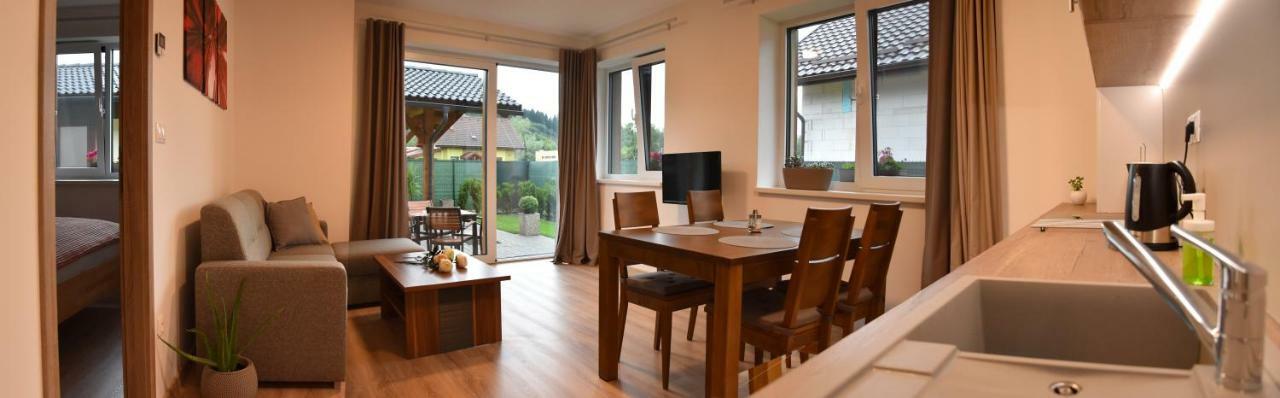 Apartament Elemir Bešeňová Zewnętrze zdjęcie