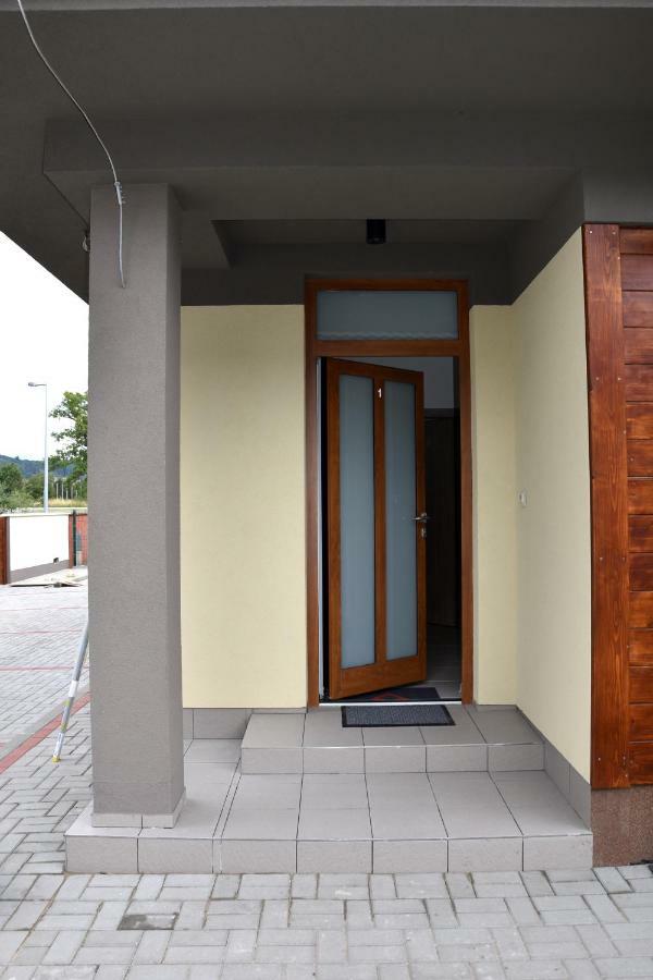 Apartament Elemir Bešeňová Zewnętrze zdjęcie